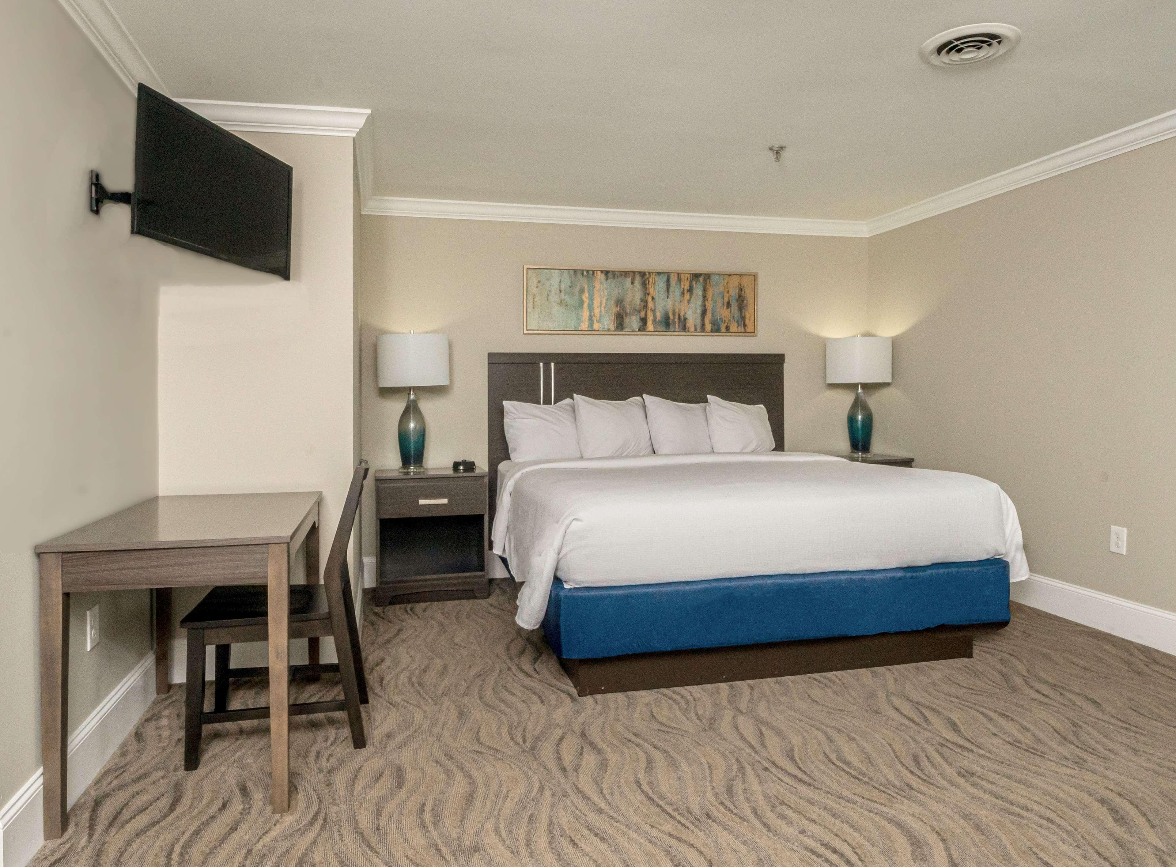 Bask Hotel At Big Rock Landing Morehead City Exterior foto